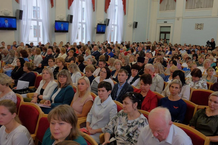 В вузы Кировской области поступило в 4 раза больше стобалльников, чем в прошлом году..